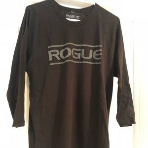 Men’s black 3/4 sleeve Rogue tee